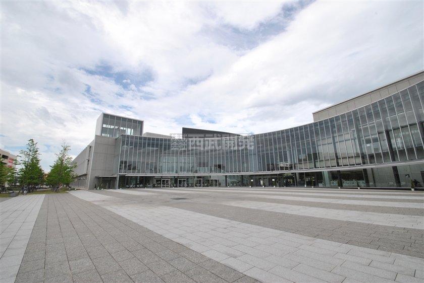 Government office. 1600m to the north ward office