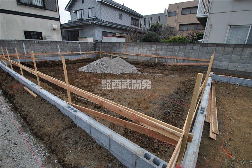 Local appearance photo. Local (12 May 2013) Shooting