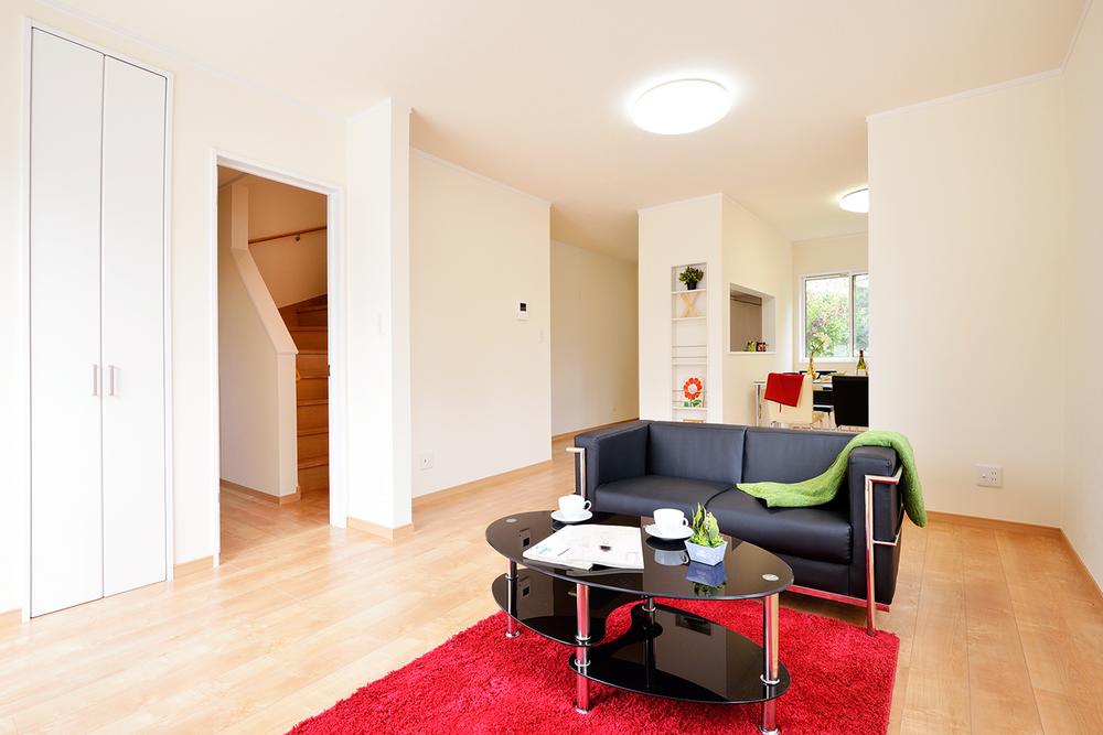 Living. Spacious LDK20 Pledge! Space of the reunion of the family (5 Building).