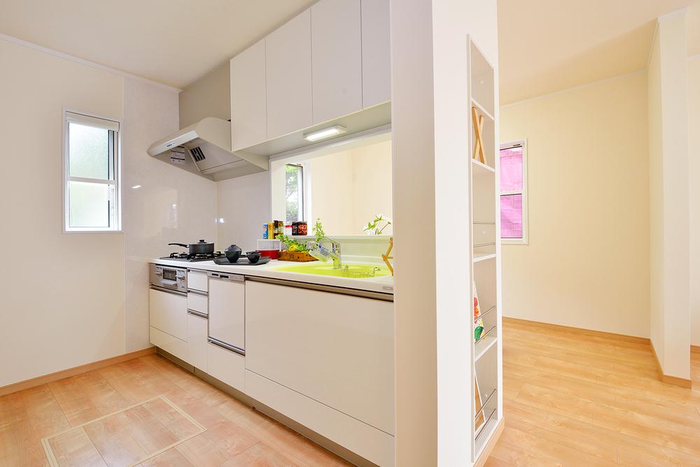 Kitchen. Adopt a happy system kitchen mom (5 Building).