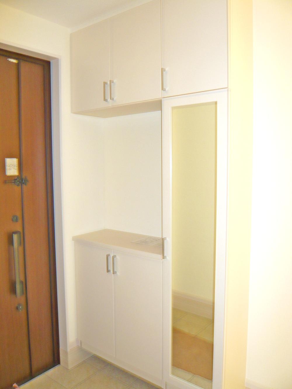 Entrance. Indoor (11 May 2013) Shooting