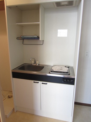 Kitchen. Accessories can be stored!