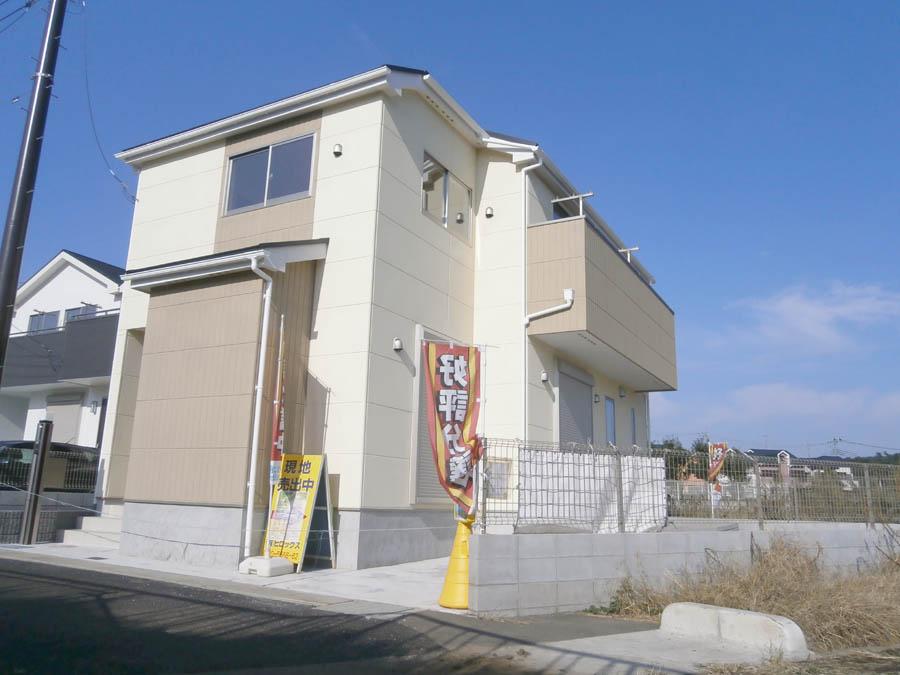 Local photos, including front road. Was building completed. Such as the actual image from per yang, We have to wait all the time so you can see directly.