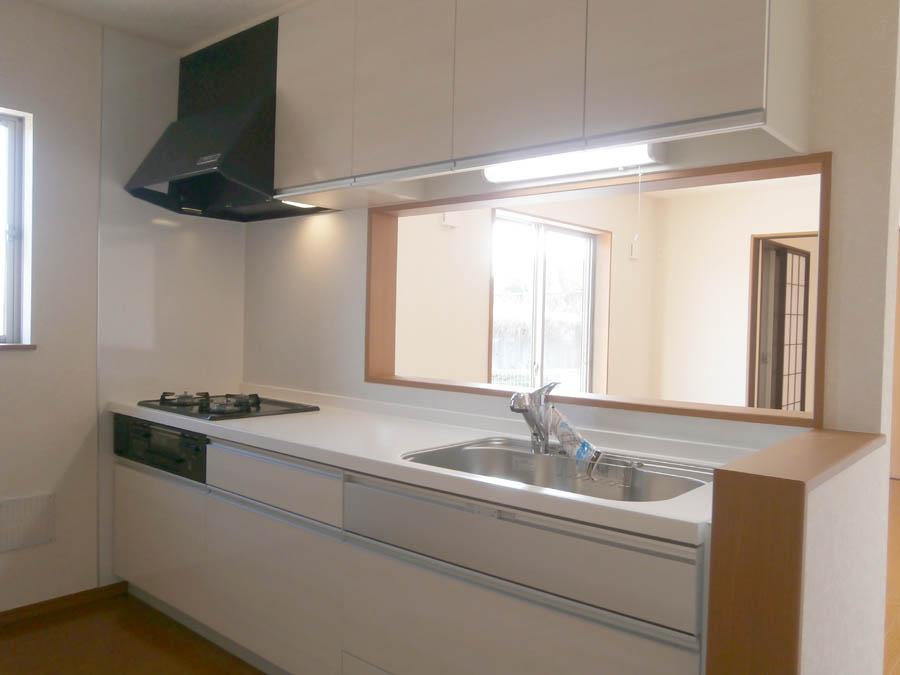 Kitchen. Was building completed. Such as the actual image from per yang, We have to wait all the time so you can see directly.