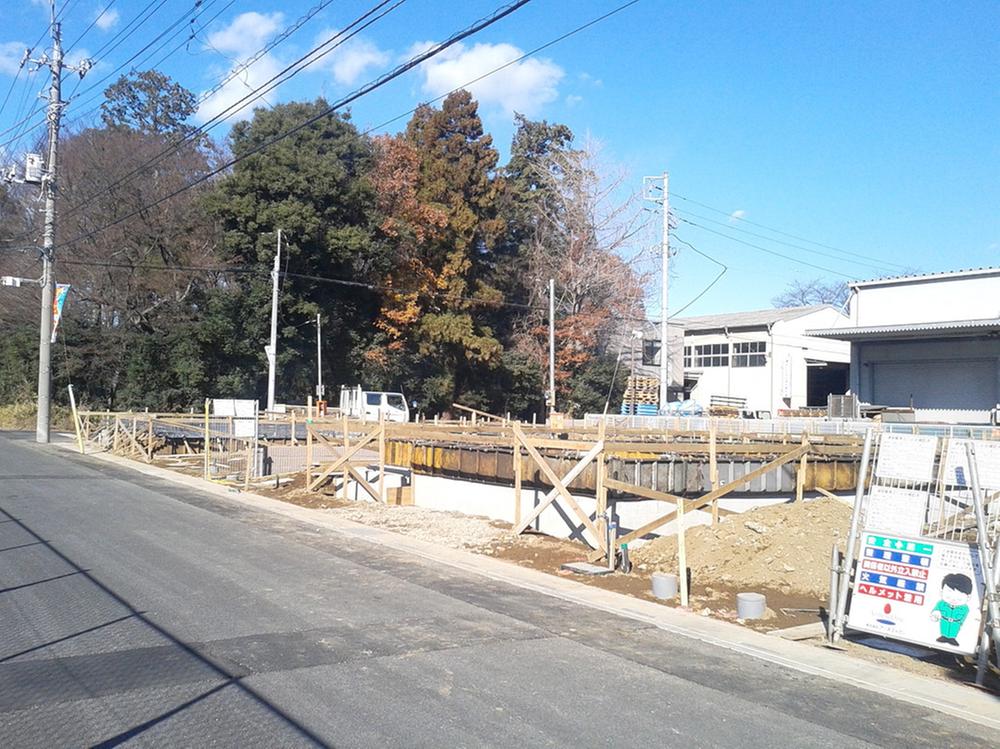 Local appearance photo. Local (12 May 2013) Shooting