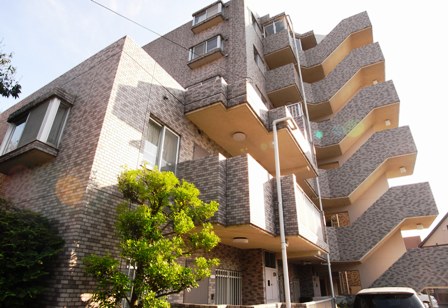 Building appearance. Appearance 2