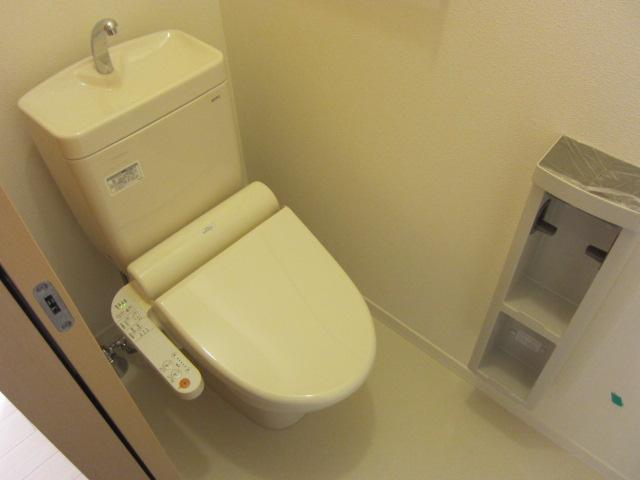 Toilet