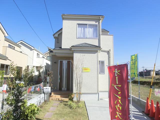 Local appearance photo. Local (11 May 2013) Shooting