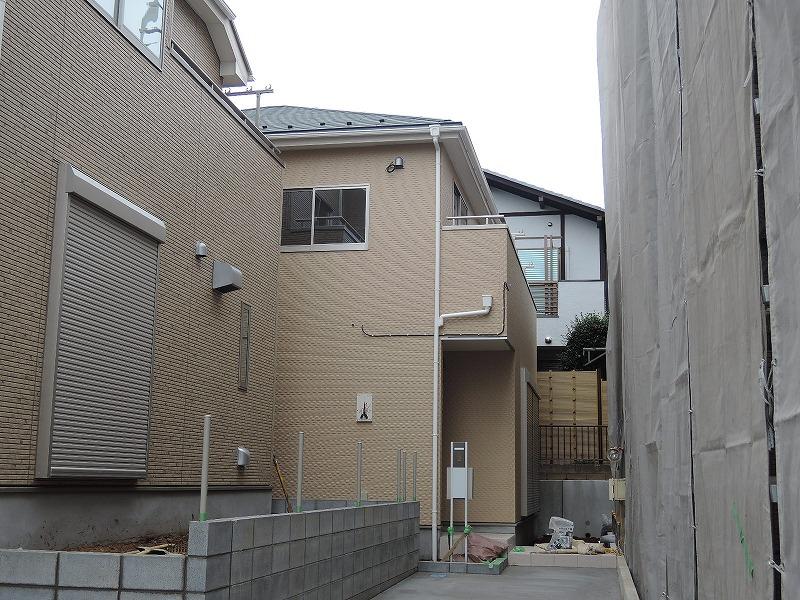 Local appearance photo. Local (12 May 2013) Shooting