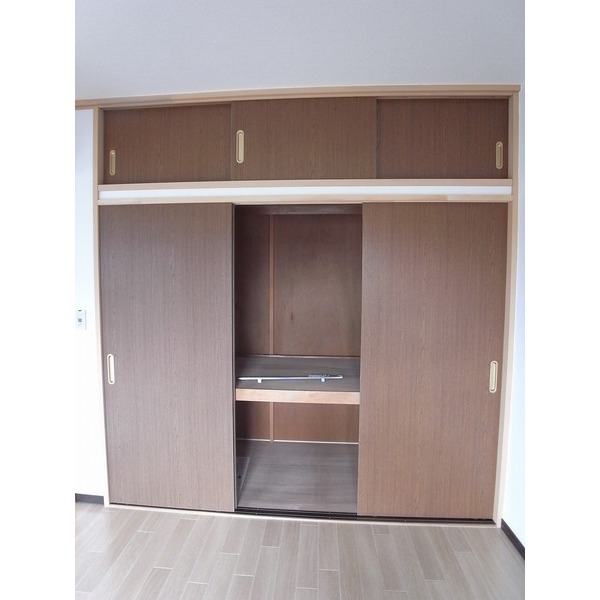 Receipt. Western-style 6 quires storage