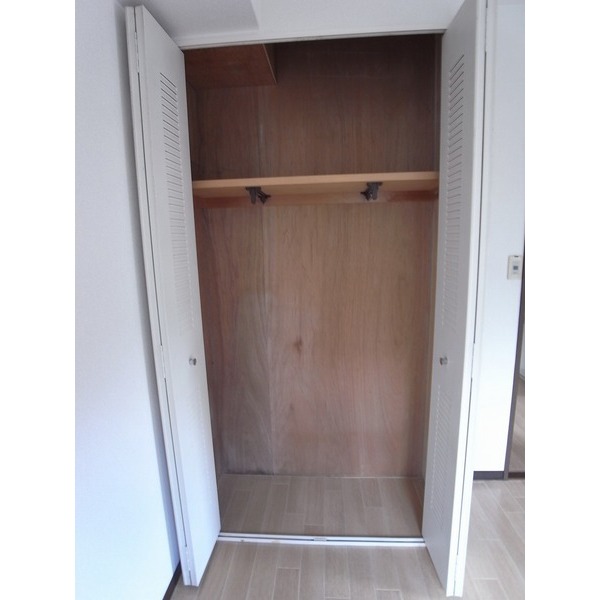 Receipt. Western-style 10 quires storage