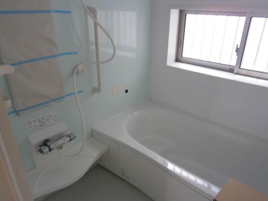 Bathroom. Was building completed. Such as the actual image from per yang, We have to wait all the time so you can see directly. 