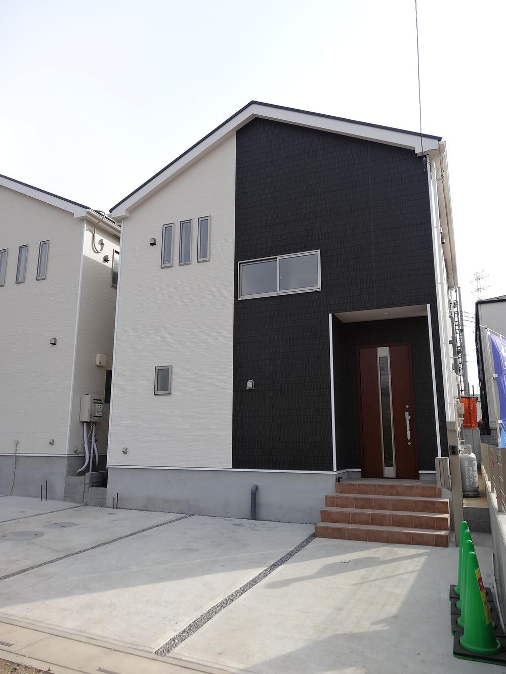 Local appearance photo. 1 Building: local (December 2013) Shooting