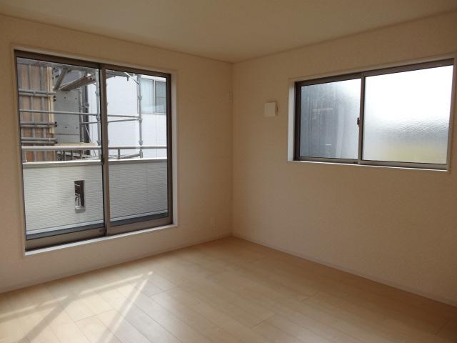 Non-living room. 1 Building: Indoor (13 May 2013) Shooting