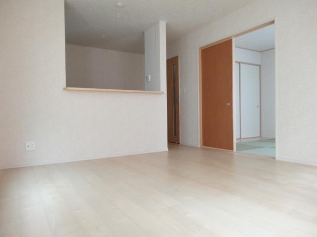 Living. Building 2: Indoor (13 May 2013) Shooting