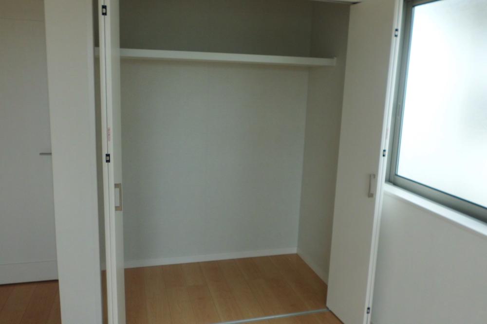 Receipt. Yes each room storage