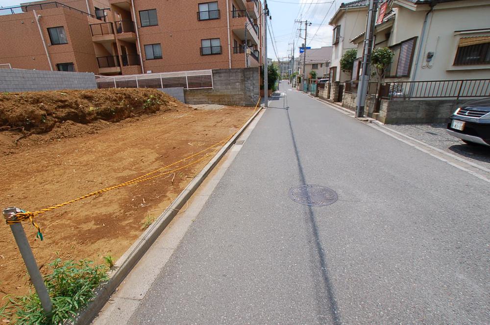 Local photos, including front road. Local (July 2013) Shooting