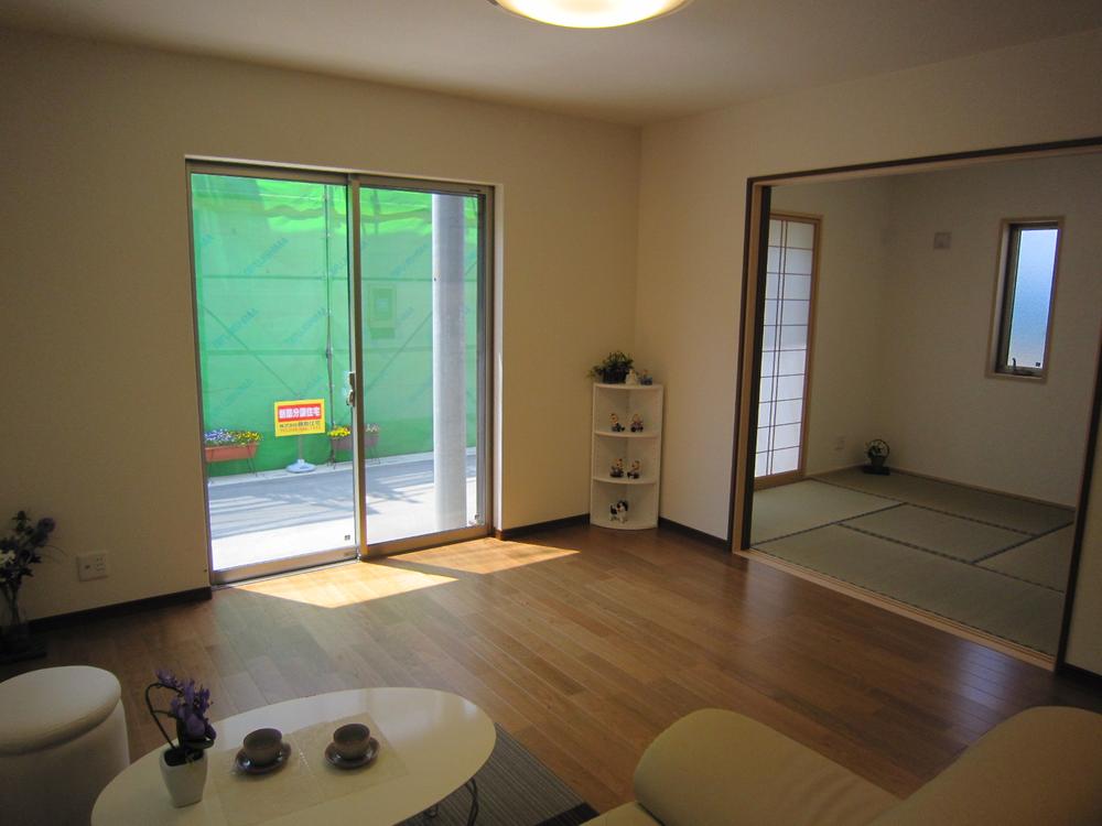 Living. E Building LDK15 Pledge Japanese and Tsuzukiai, 19.5 Pledge spacious space of