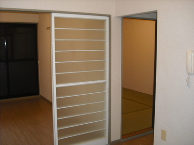 Living and room.  ☆ Western style room ~ Japanese-style room ☆ 