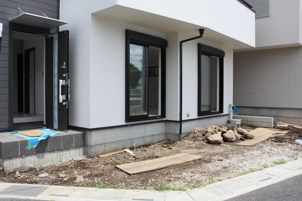 Parking lot. Local (July 2013) Shooting