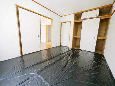 Receipt. Japanese-style room and storage