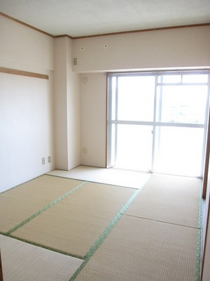 Living and room. Is a Japanese-style room