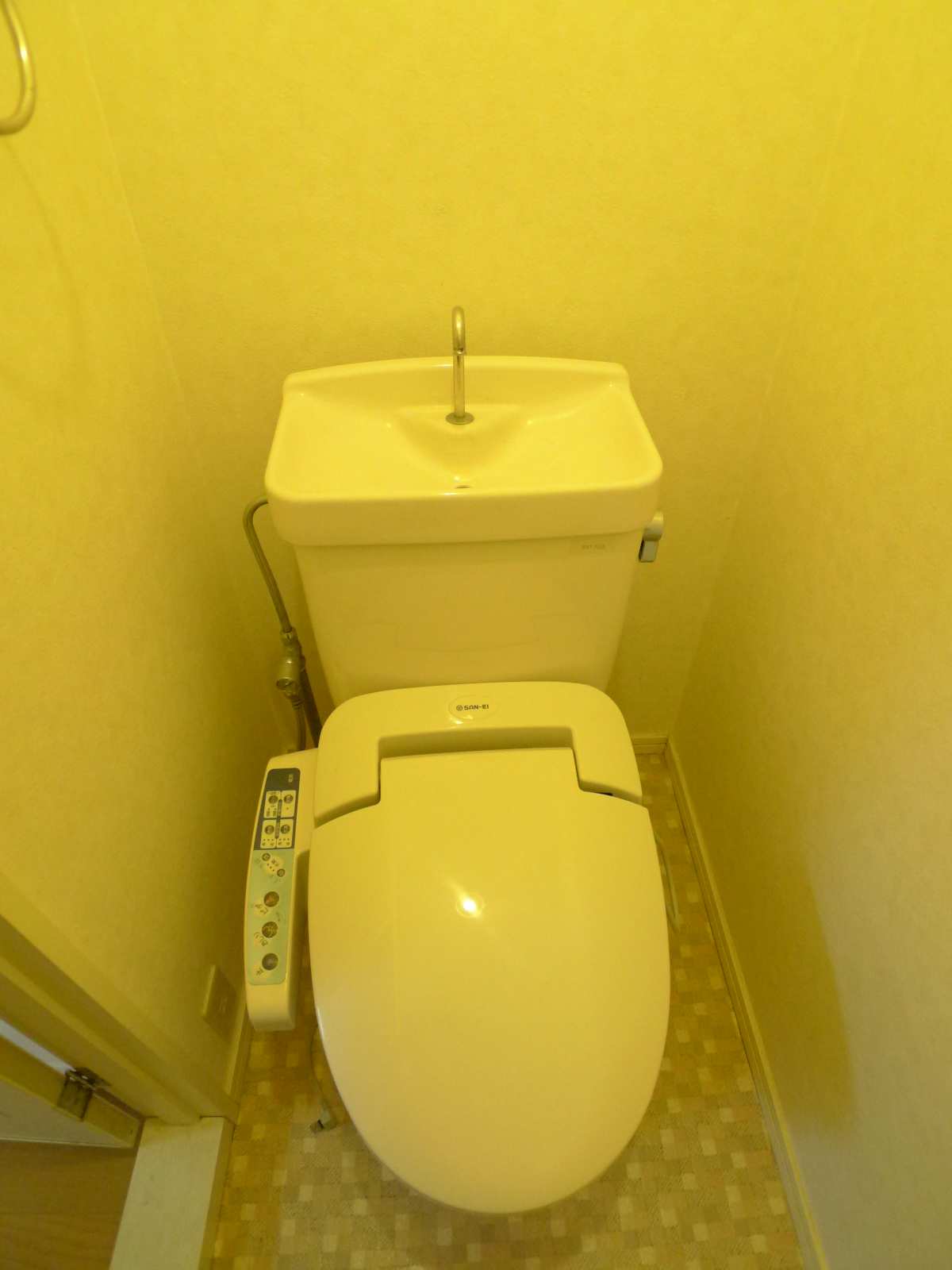 Toilet