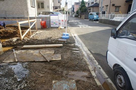 Local photos, including front road. Local Photos