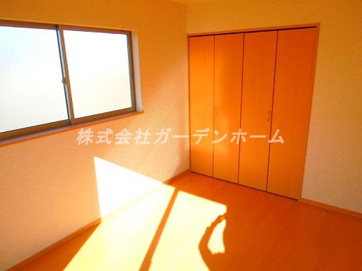 Other introspection. Station walking distance of 2 routes accessible room of the car two spaces popular to counter kitchen Tsuzukiai of Japanese-style room is on the same day of the attractive spacious 20 pledge more than your tour Allowed all Tozen room south-facing day boast a home