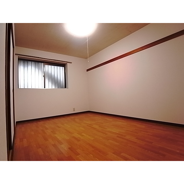 Other room space. Western style room