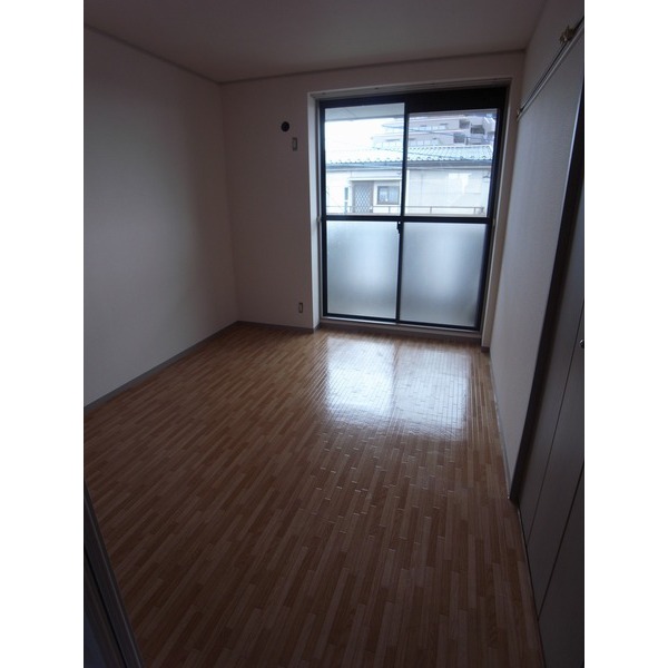 Living and room. South Western-style