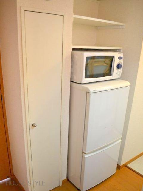 Other Equipment. refrigerator ・ Equipped with microwaves ☆