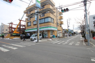 Convenience store. 594m to Family Mart (convenience store)
