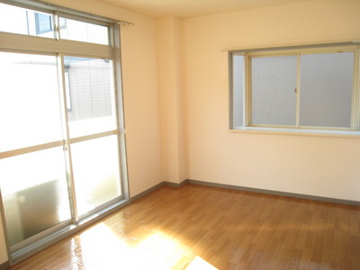 Living and room. After all, Western-style is to bet faction ☆