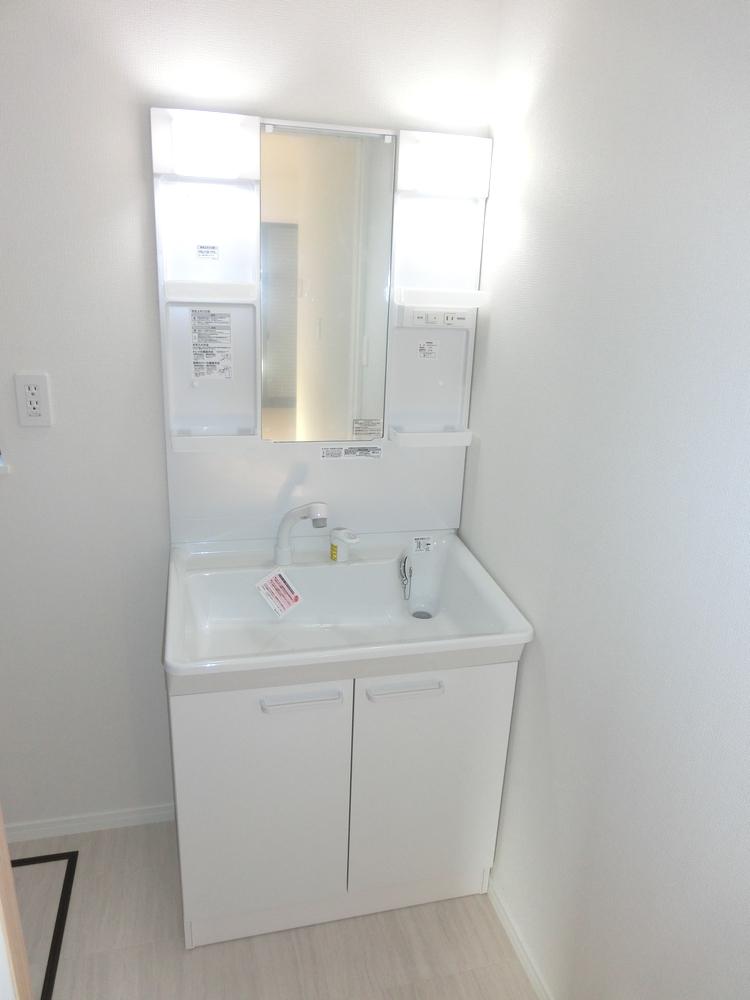 Same specifications photos (Other introspection)