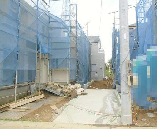 Local appearance photo. Local (12 May 2013) Shooting