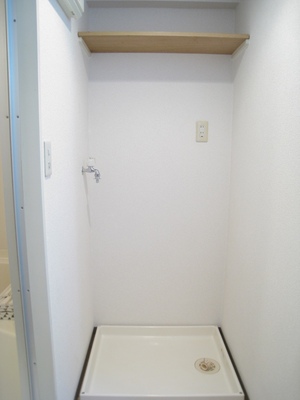 Other. There is also housed on the washing machine Storage ☆