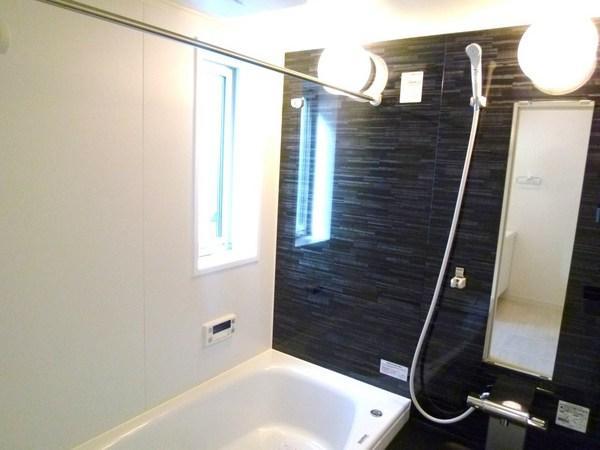 Bathroom. Indoor (February 2012) Shooting