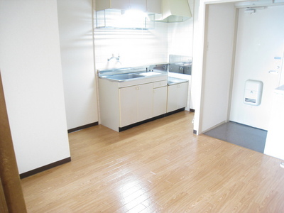 Kitchen. Family reunion is here