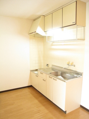 Kitchen. If you use, It's clean kitchen is good ☆