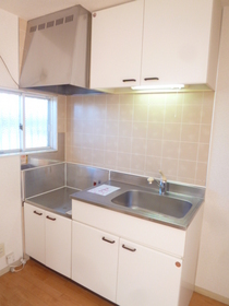 Kitchen. Gas stove is installed Friendly Kitchen.