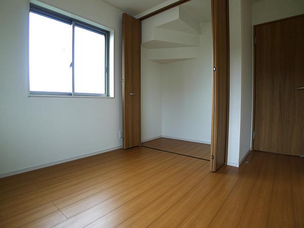 Non-living room. Building 2