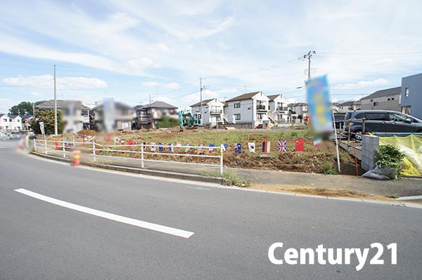 Local photos, including front road. 11 / 12 shooting Foundation