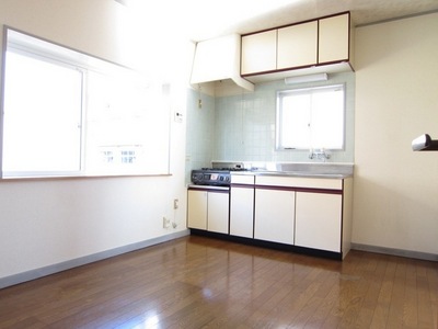 Kitchen. There is a window, Bright kitchen