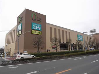 Shopping centre. 1723m to quiz gate Urawa