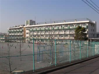 Primary school. 828m until the Saitama Municipal Shibahara Elementary School