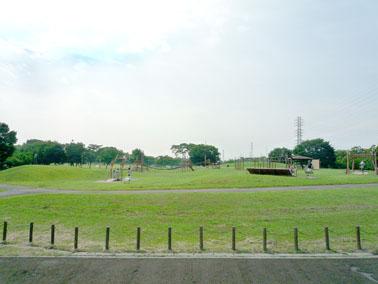 park. 2070m to residents health and welfare village