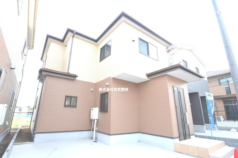 Local appearance photo.  [appearance]  Local (04 May 2013) Shooting