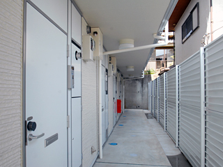 Building appearance. Send your inquiry to the (stock) whale housing