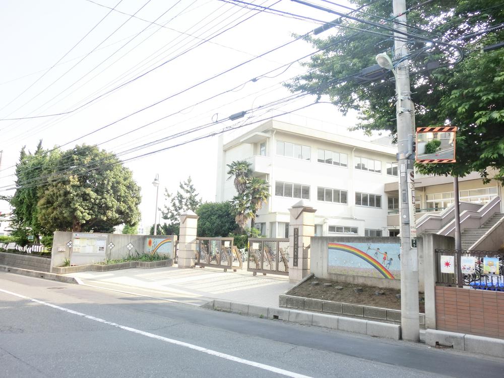Primary school. 632m until the Saitama Municipal Daito Elementary School